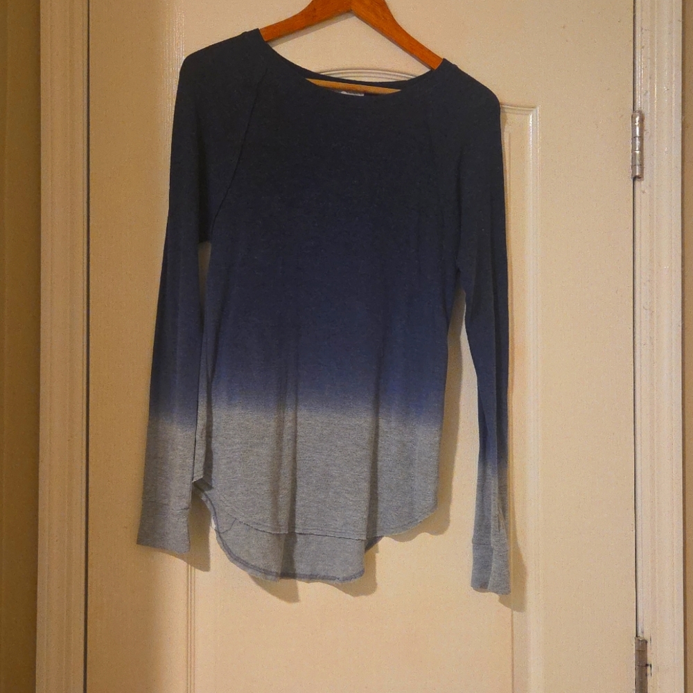 Treasure and Bond woman’s ombré long sleeve tee shirt